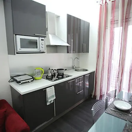 Flatinrome Navona *